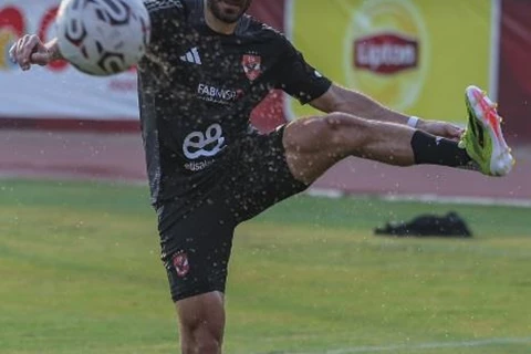 خطوة قبل عودة معلول.. الأهلي يكشف الحالة الطبية لرباعي الفريق